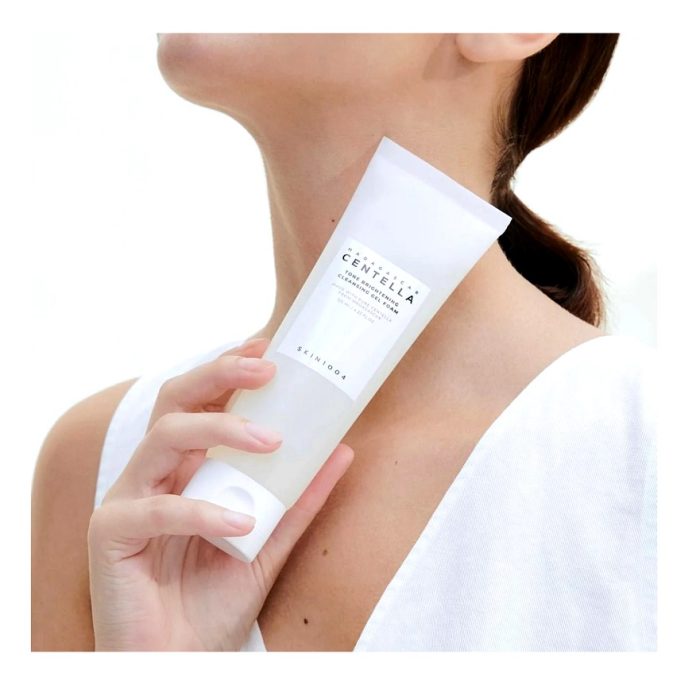 ژل شستشوی روشن کننده و تسکین دهنده سنتلا اسکین 1004 Skin1004 Madagascar Centella Tone Brightening Cleansing Gel Foam - Image 5