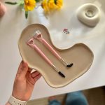 شانه فلزی جدا کننده مژه و ابرو